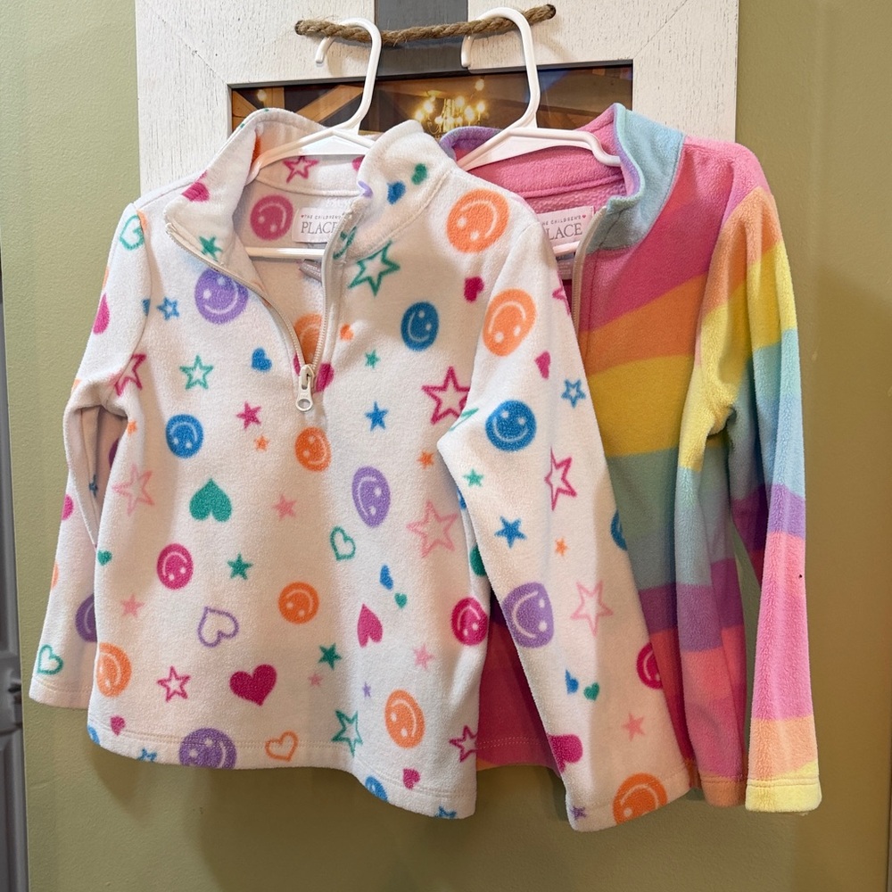 Place Multicolor Smiley and Rainbow soft sweatshirts